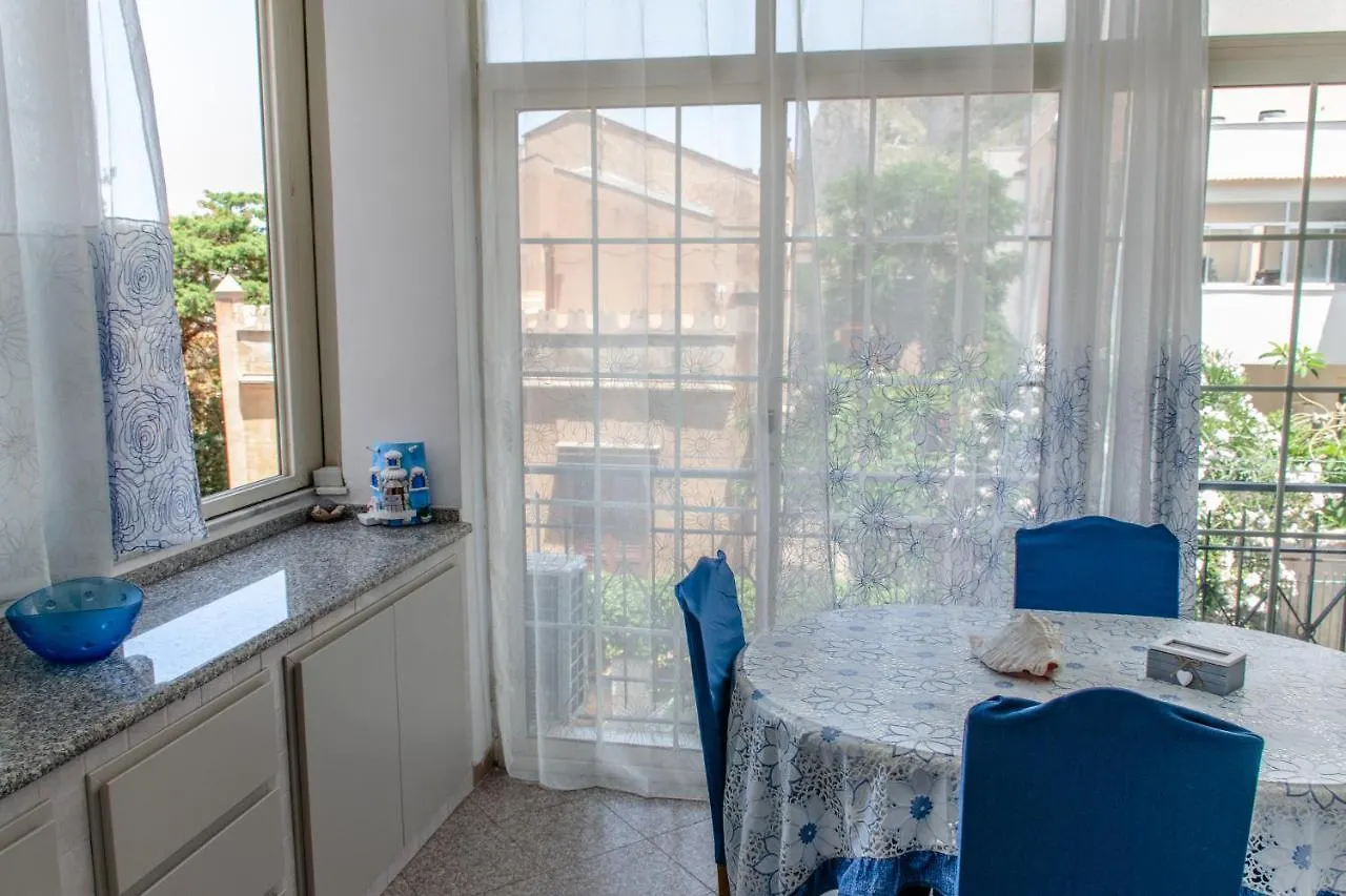 Apartment Marierose House Sferracavallo