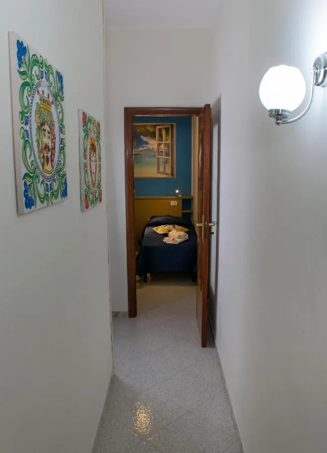 Apartment Marierose House Sferracavallo Italy